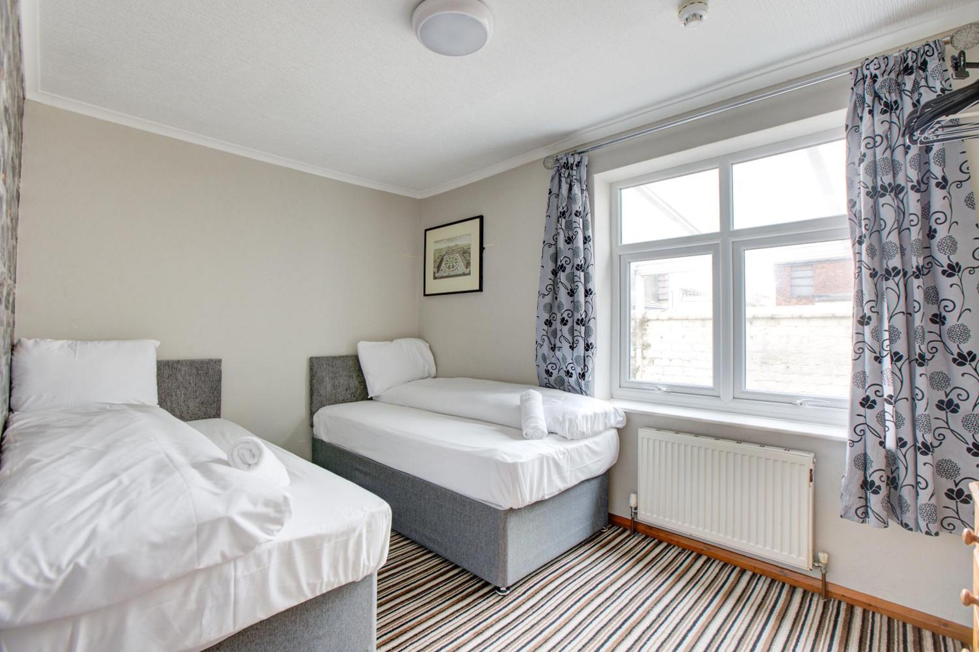 The Sandringham Court Hotel & Apartment Welcoming Large And Small Groups For 15 Years Blackpool Zewnętrze zdjęcie
