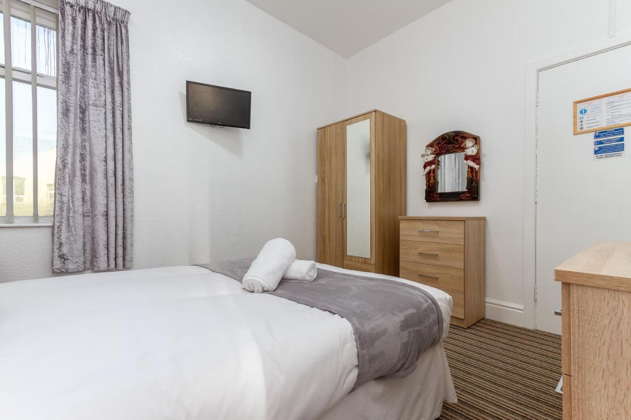 The Sandringham Court Hotel & Apartment Welcoming Large And Small Groups For 15 Years Blackpool Zewnętrze zdjęcie