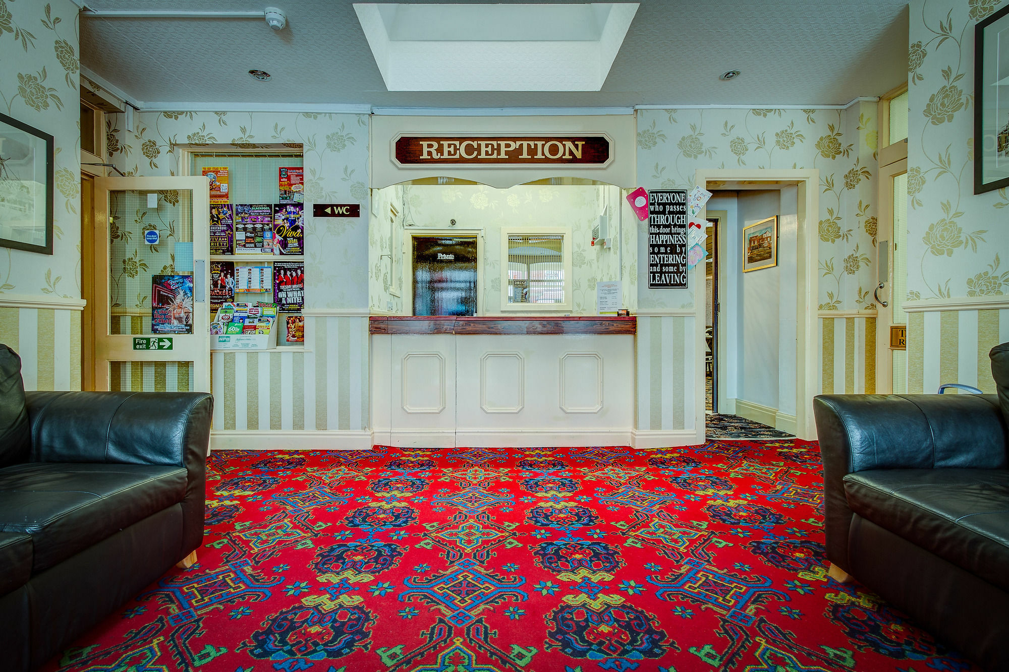 The Sandringham Court Hotel & Apartment Welcoming Large And Small Groups For 15 Years Blackpool Zewnętrze zdjęcie